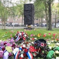 print met bloemen